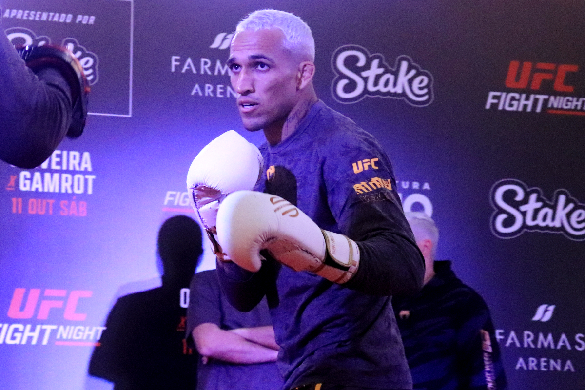 Charles Do Bronx em ação no treino aberto do UFC Rio