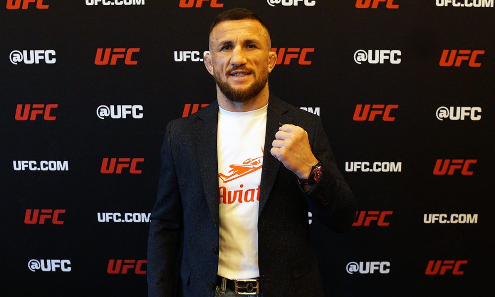 Merab Dvalishvili defende seu cinturão peso-galo contra Cory Sandhagen no UFC 320