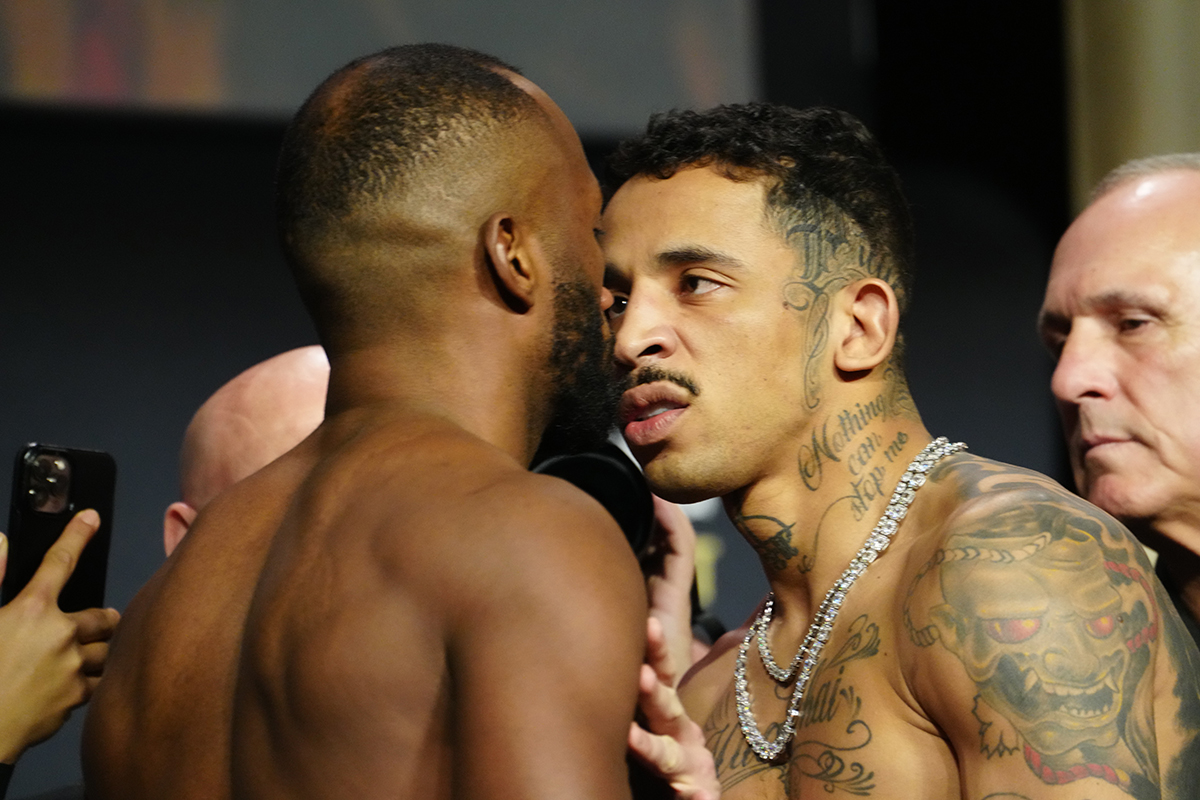 Carlos Prates rouba a cena em encarada quente com Leon Edwards no UFC 322