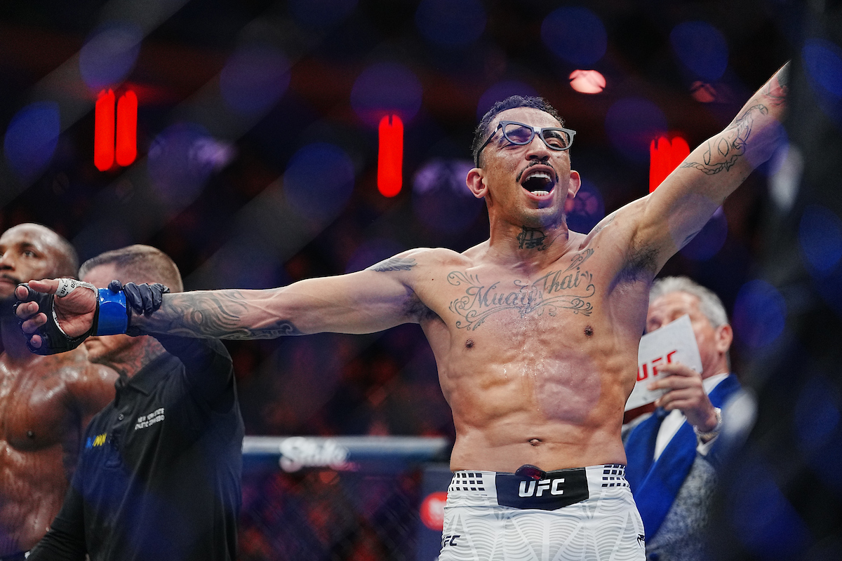 Carlos Prates entra no top 5 meio-médio; Islam assume liderança no peso-por-peso