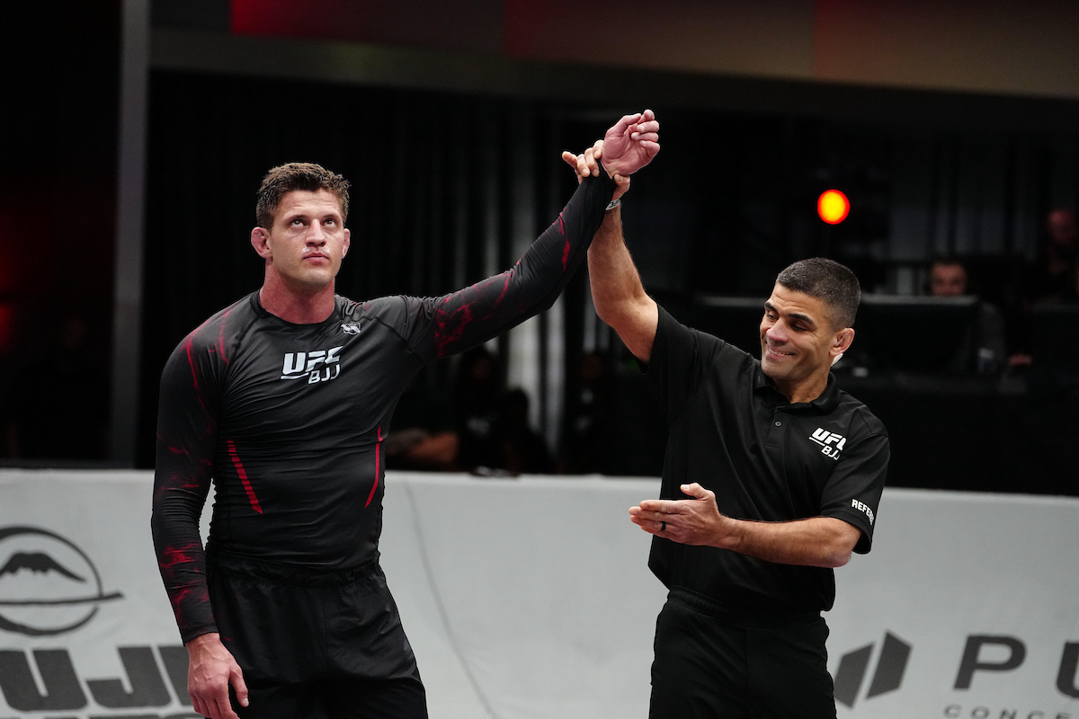 Nicholas Meregali venceu Nicholas Maglicic no UFC BJJ 5