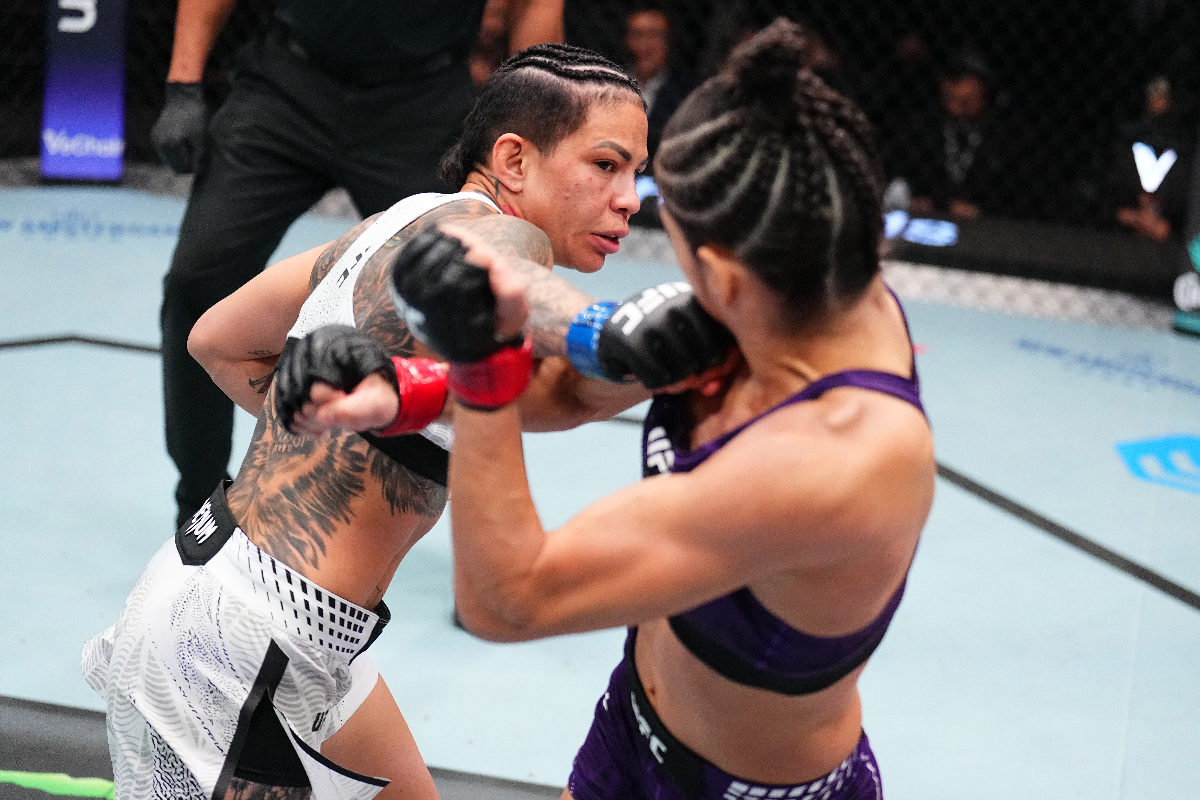 UFC Vegas 113: De virada, Ketlen Esquentadinha vence Bruna Brasil em duelo de brasileiras