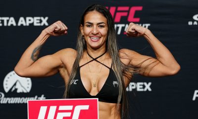 Sorridente, Bia Mesquita passa pela balança no UFC Vegas 114