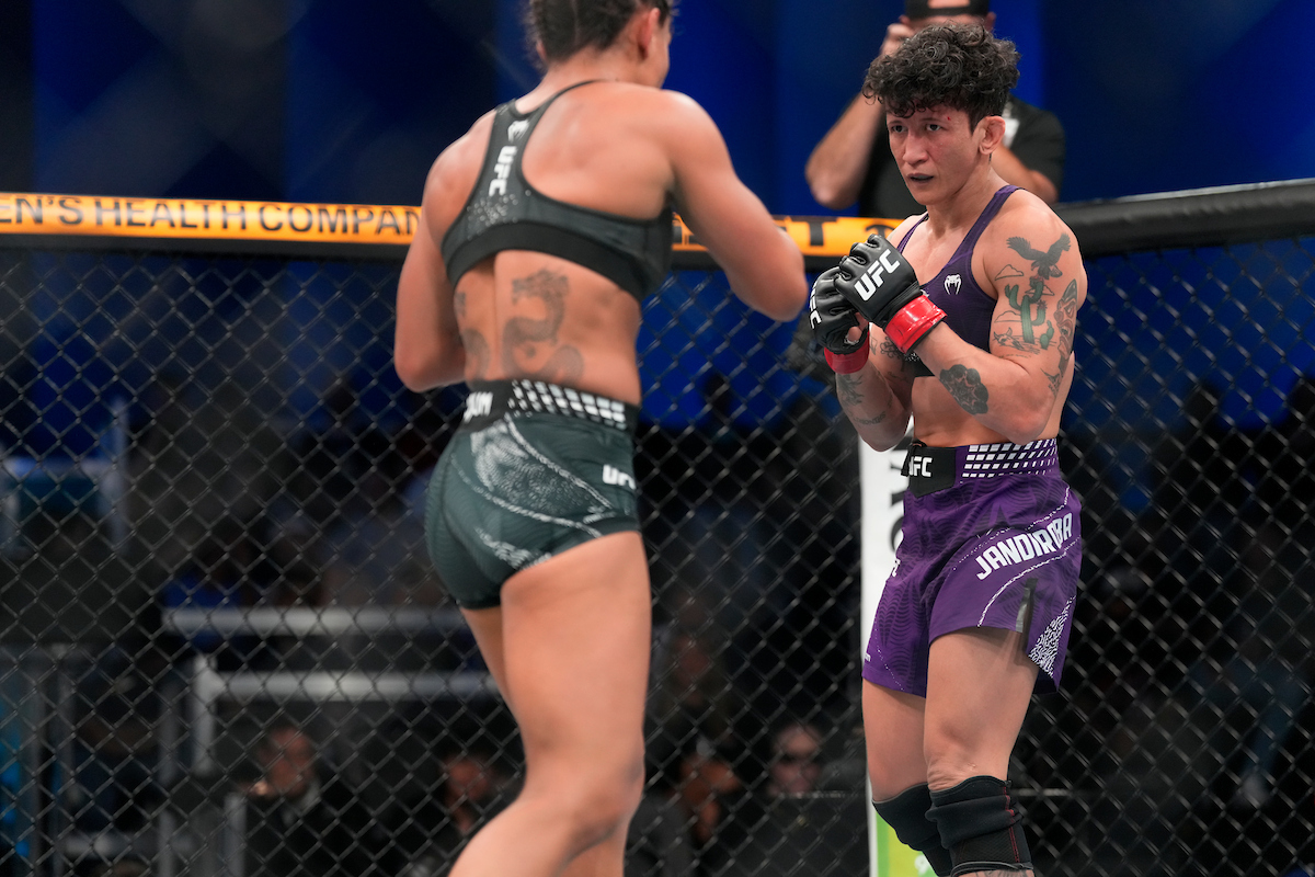 Virna Jandiroba vence duelo verde-amarelo contra Tabatha Ricci no UFC Vegas 115
