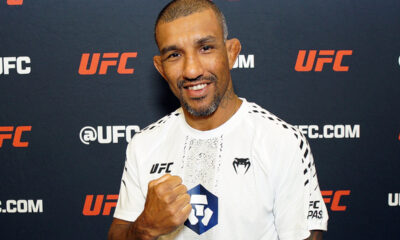Sorridente, Raoni posa para foto no media day do UFC Vegas 116